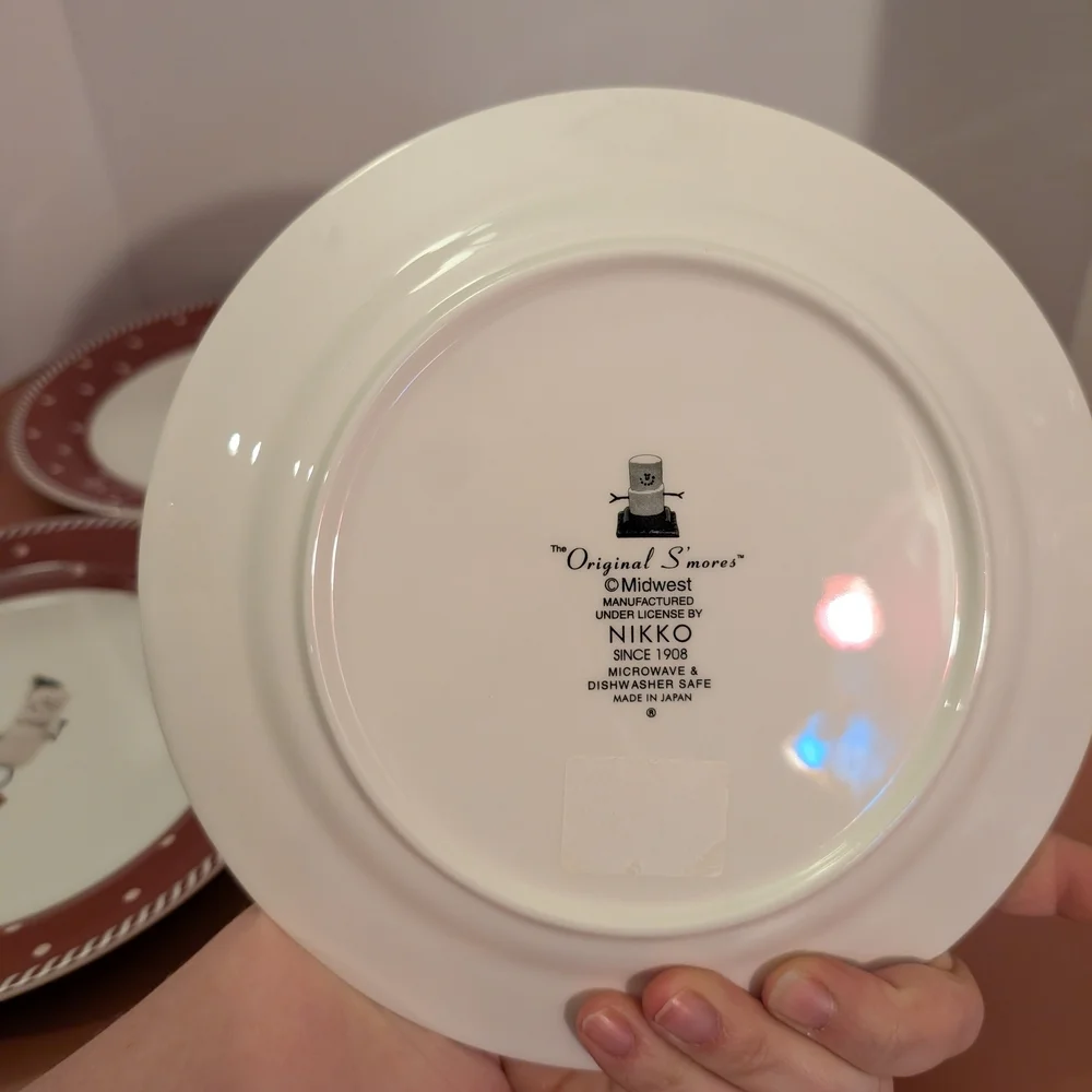 Nikko The Original S'Mores Christmas Snack/Dessert/Salad Plates - 8 Inches